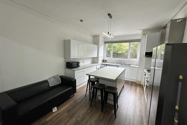 7 bed flat, Curzon Avenue, Longsight, Manchester, M145PU - Image 4